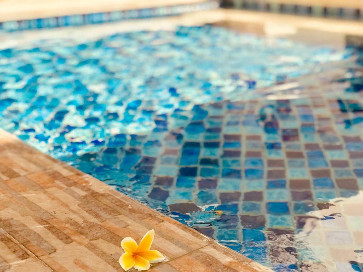 Готель Familytel Bali Kuta Selatan Екстер'єр фото